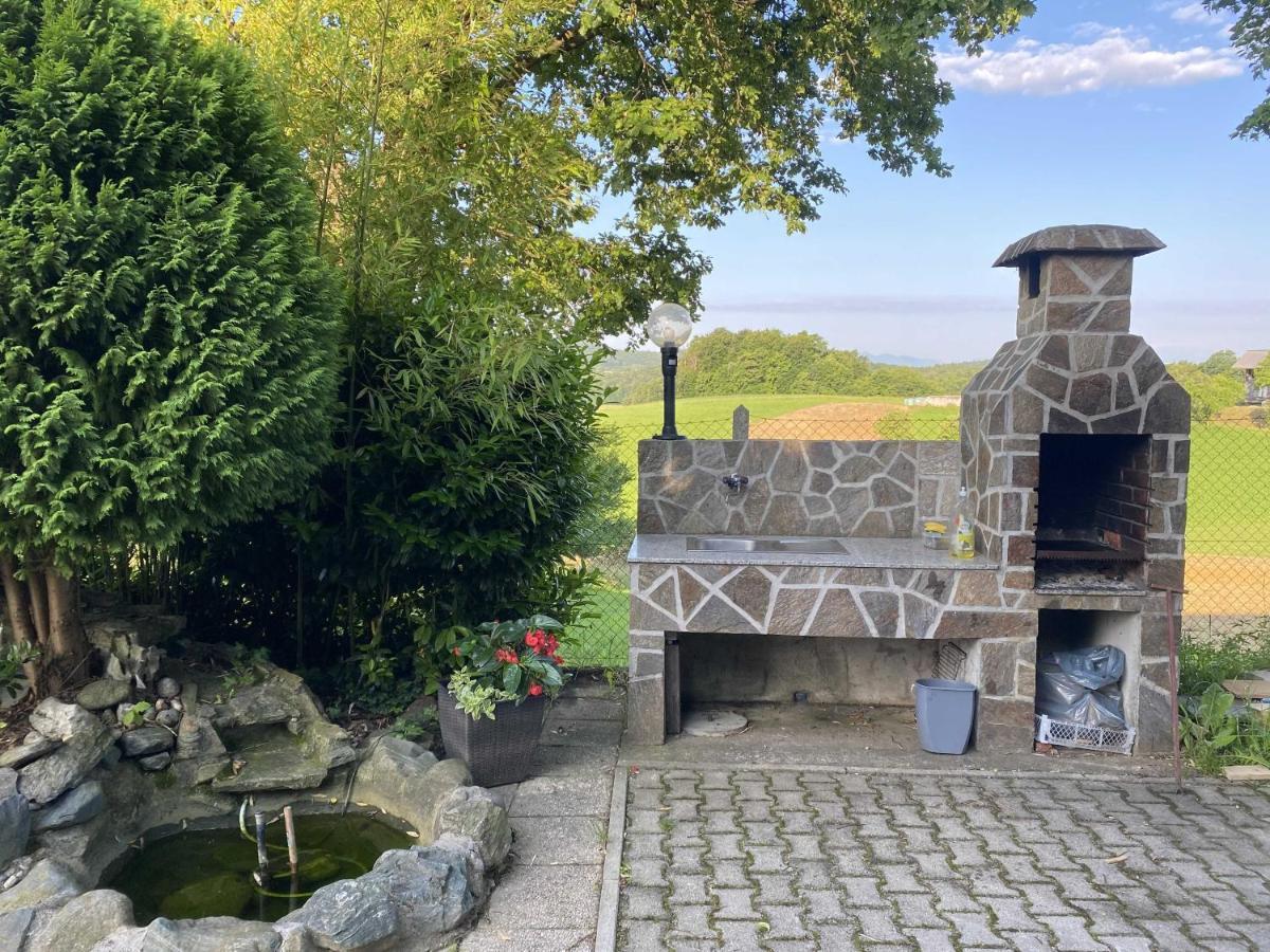 Villa Donleone Ponikva Eksteriør billede